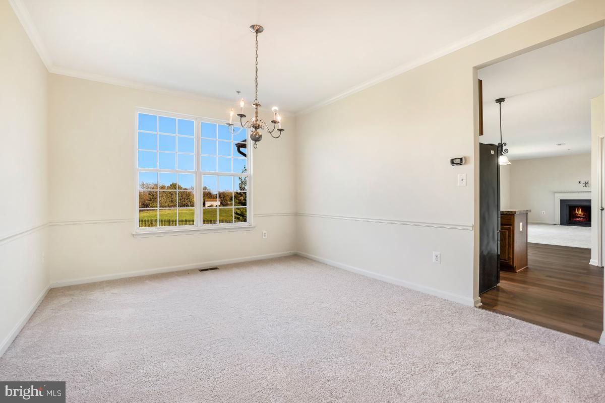 125 Sunlight Ct