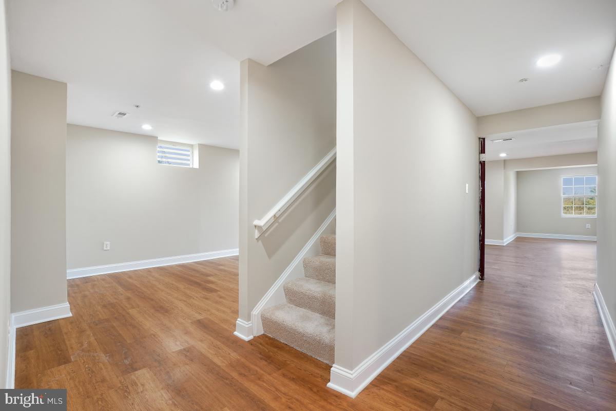 125 Sunlight Ct