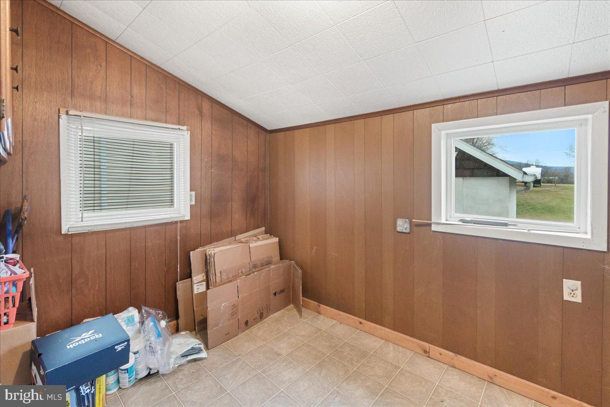 8216 Rocky Ridge Rd