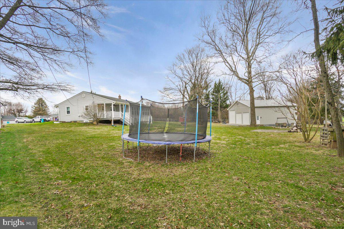 10892 Boyer Ave