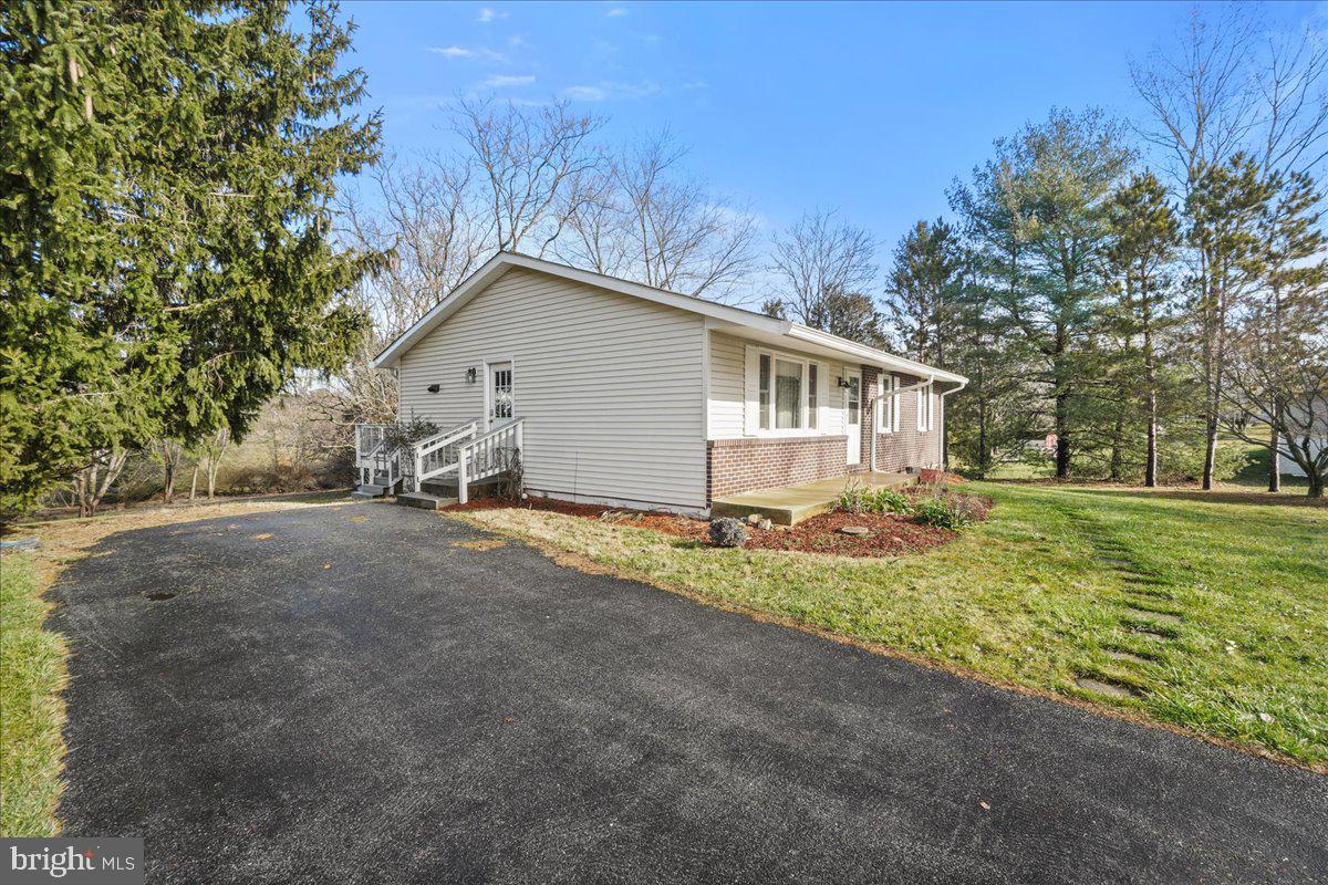 3510 Marigold Dr