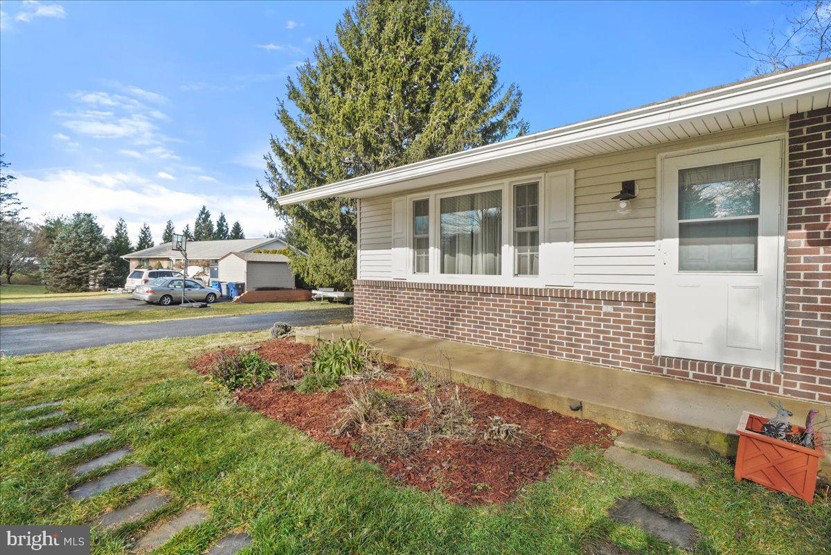 3510 Marigold Dr