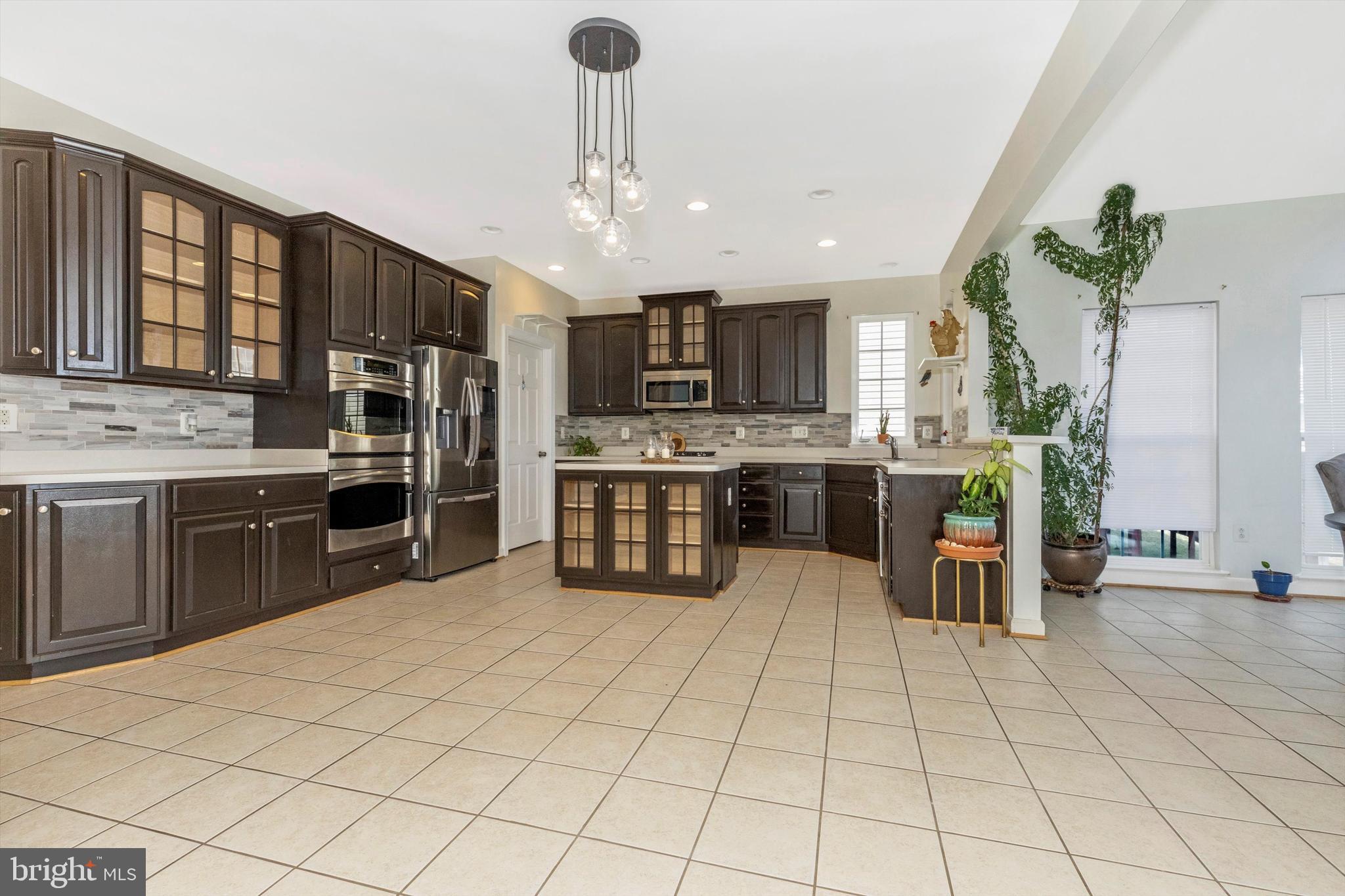 112 Galyn Dr