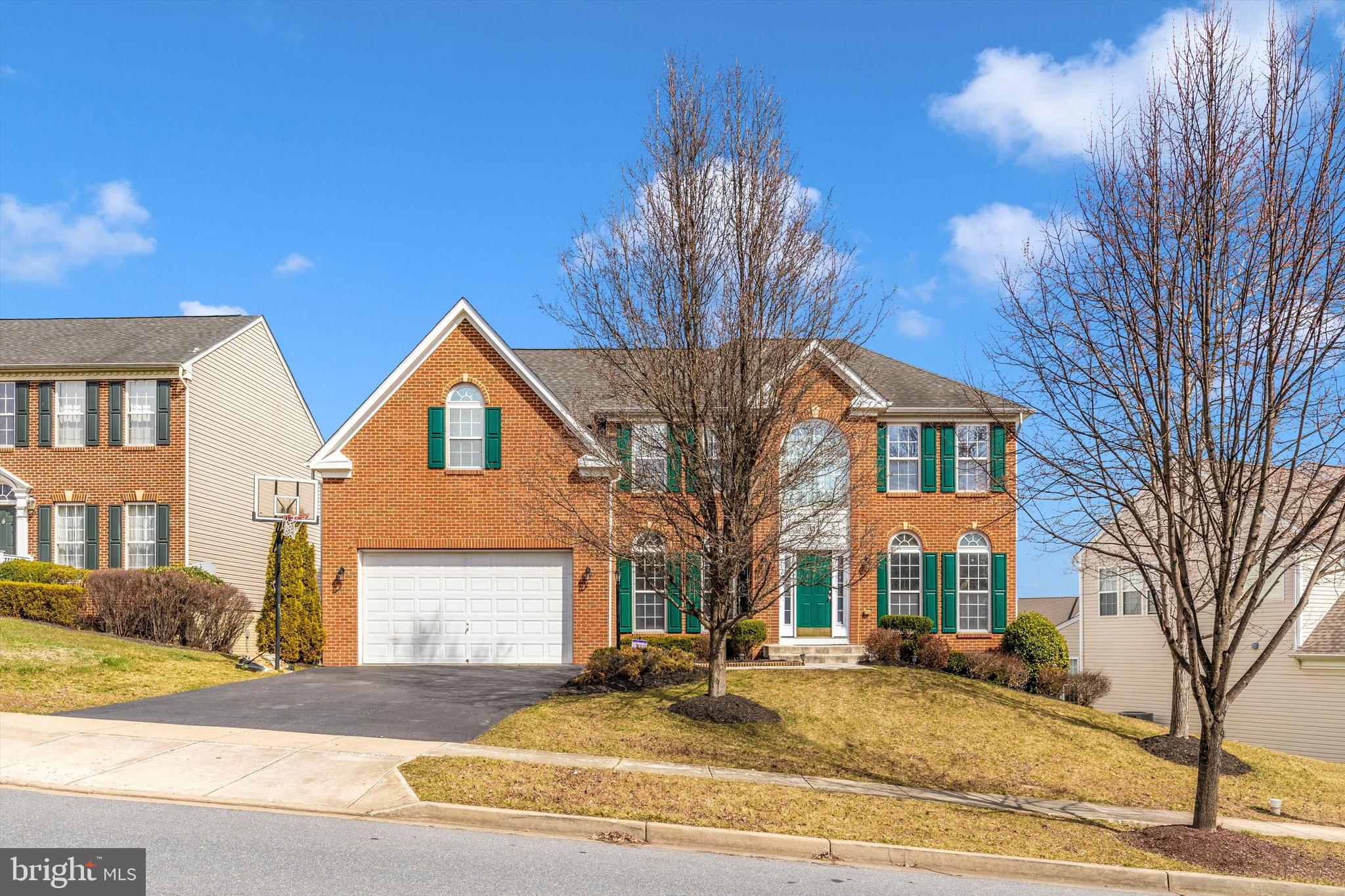 112 Galyn Dr