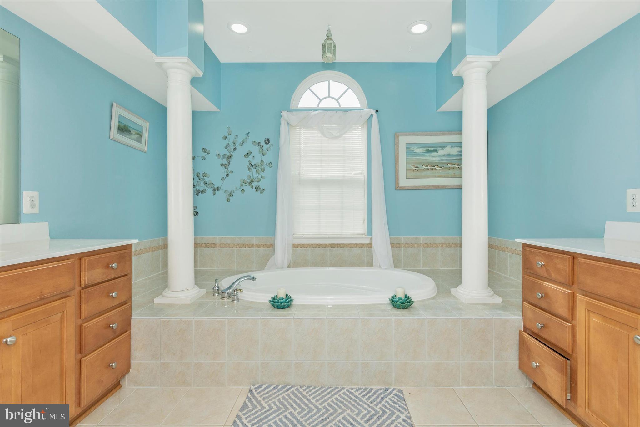 112 Galyn Dr