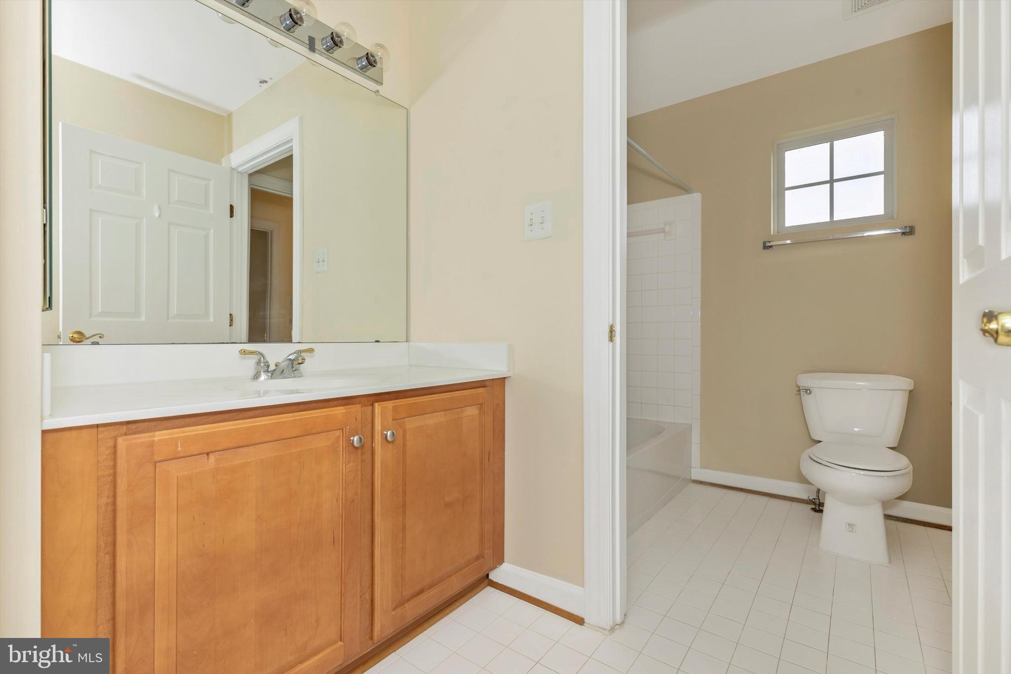 112 Galyn Dr