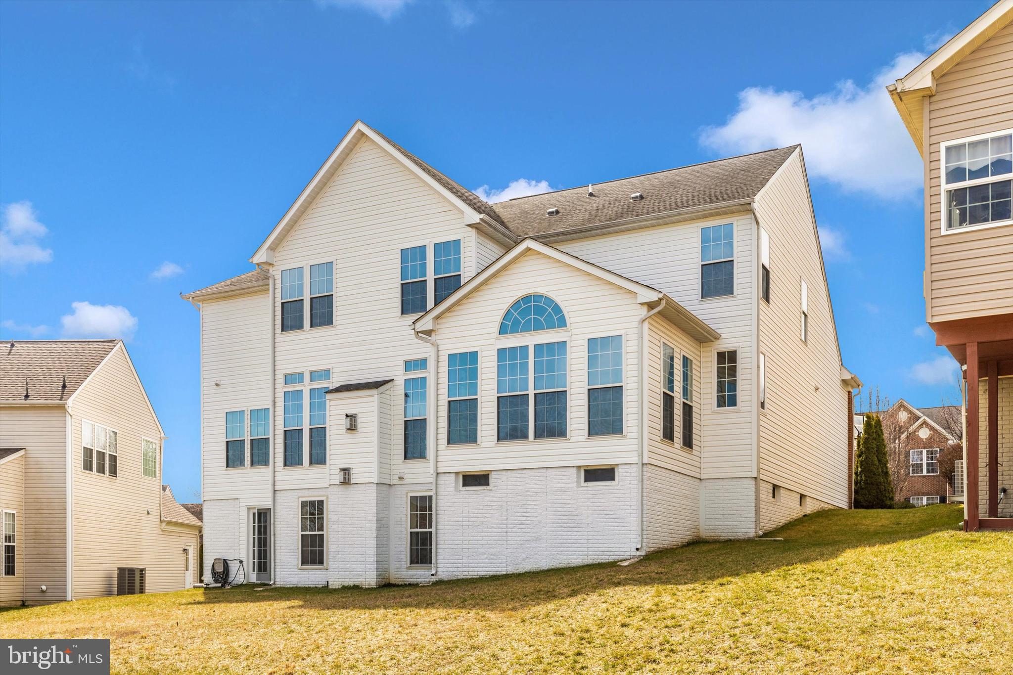 112 Galyn Dr
