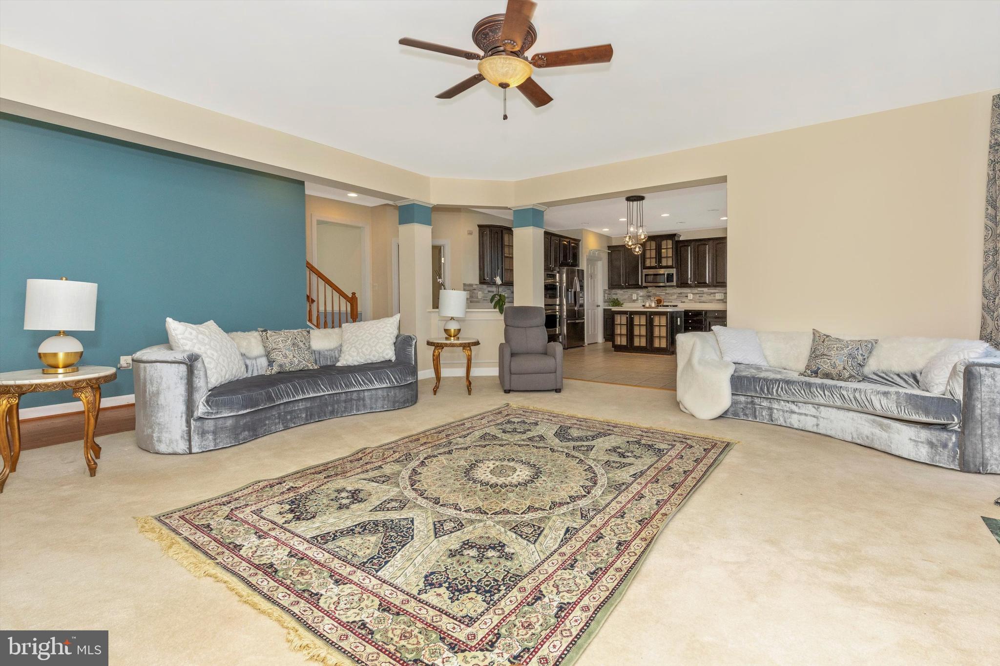 112 Galyn Dr