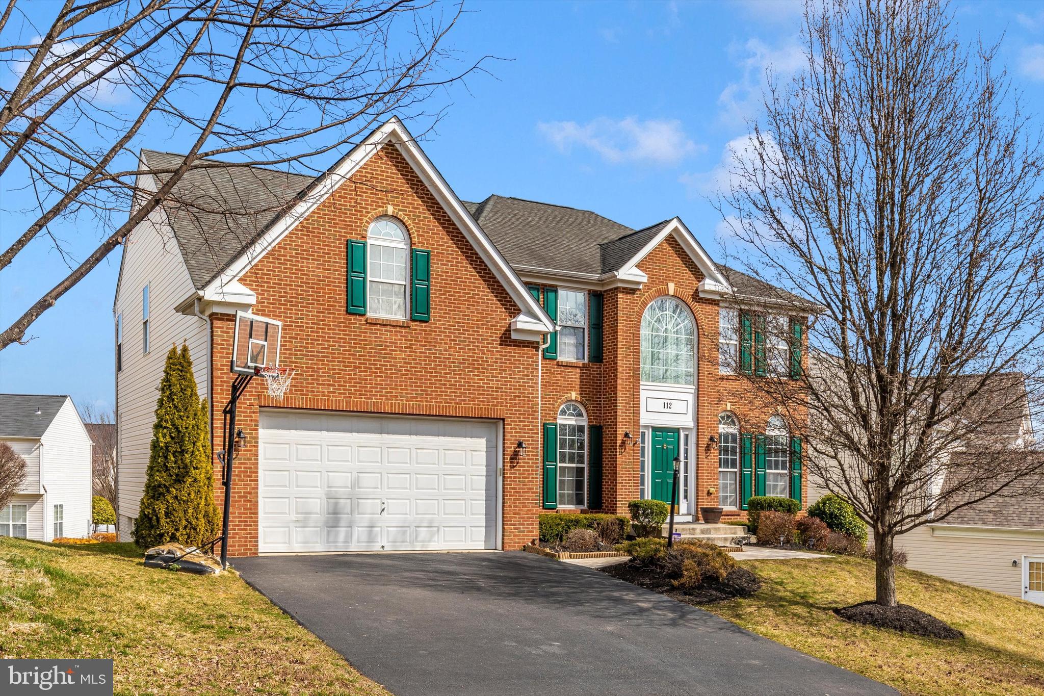 112 Galyn Dr