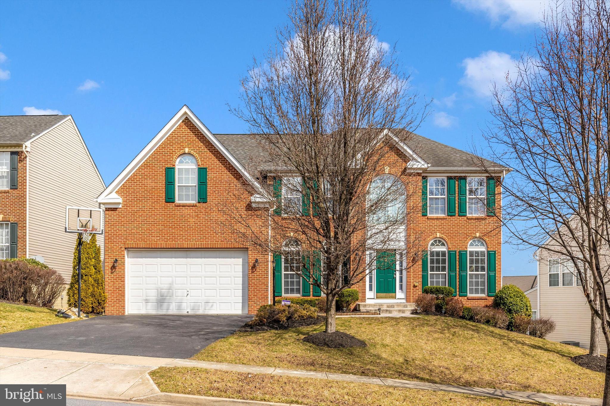 112 Galyn Dr