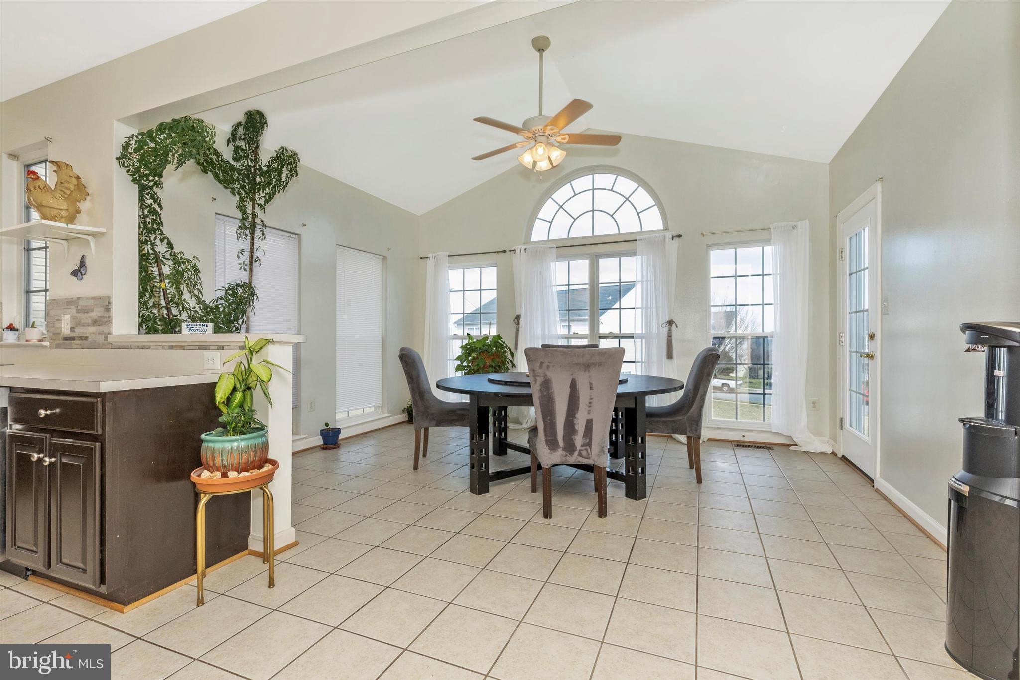 112 Galyn Dr