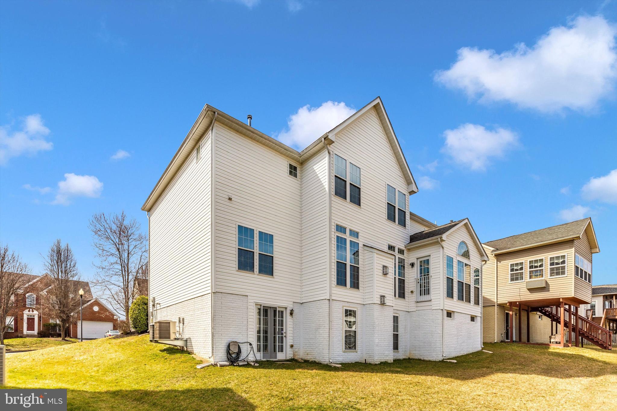 112 Galyn Dr