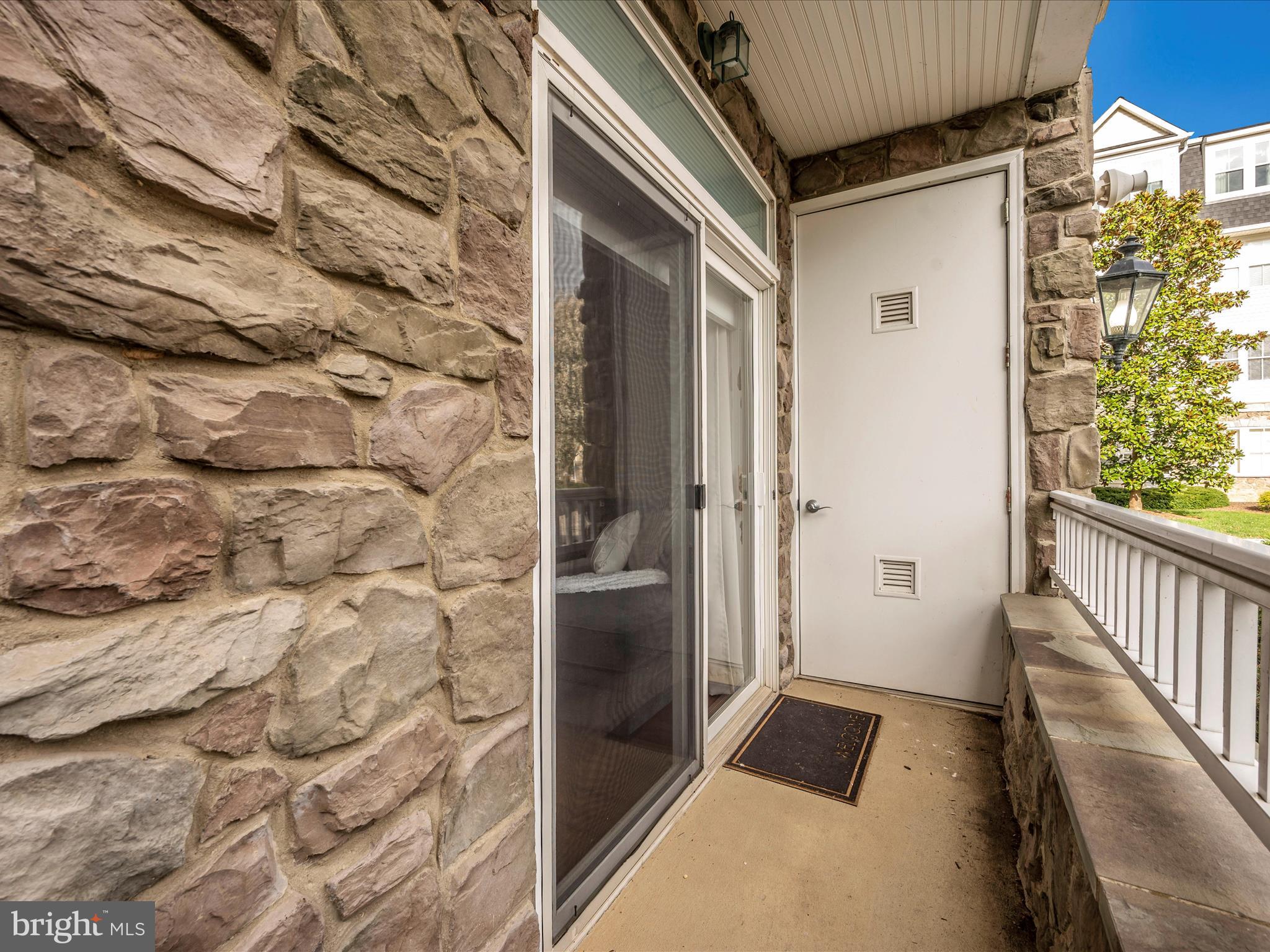 2520 Waterside Dr #101