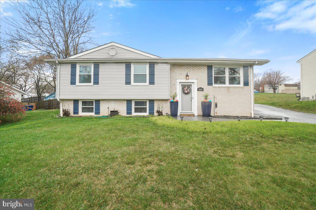 1610 Gibbons Rd