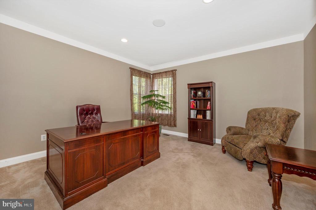 11120 Eagletrace Dr