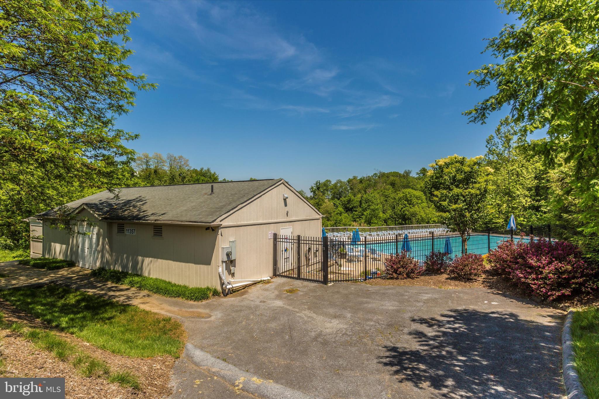 11120 Eagletrace Dr