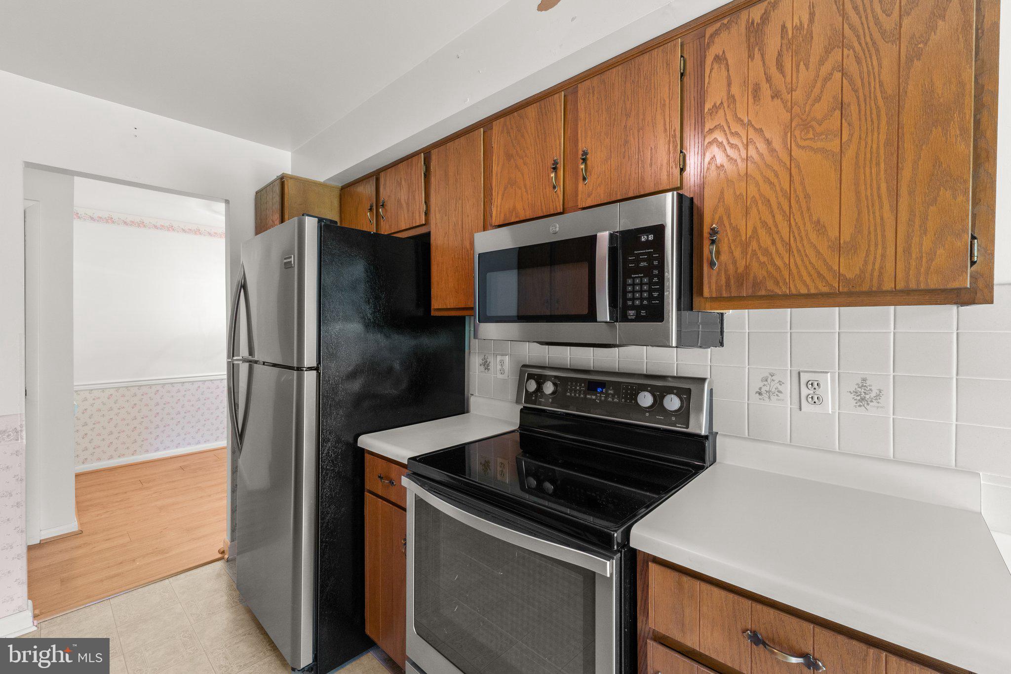 300 Chapel Ct #105