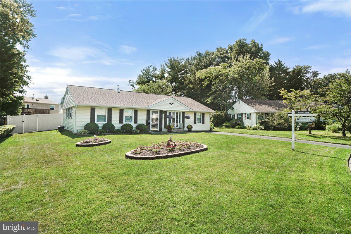 414 White Oak Pl