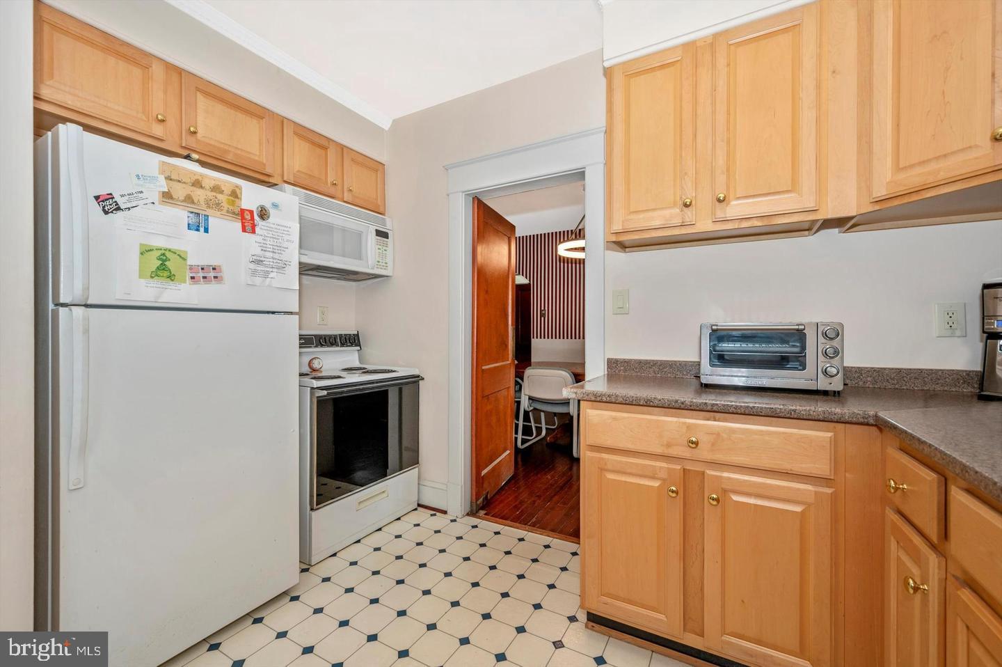 1 Davis Ave