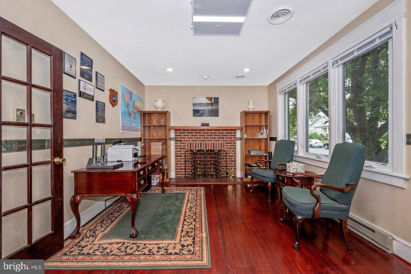 1 Davis Ave