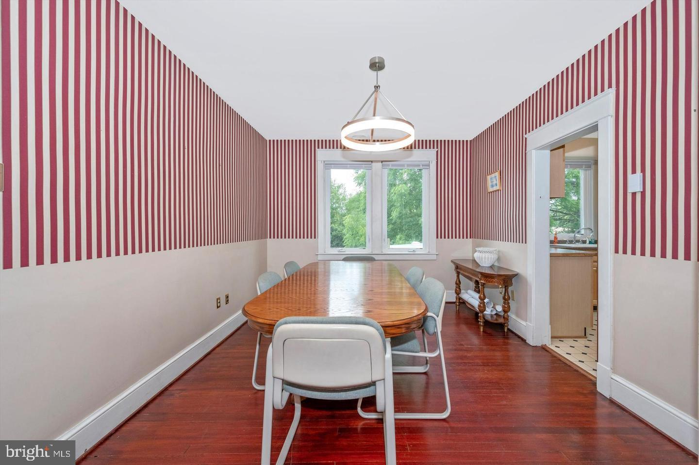1 Davis Ave
