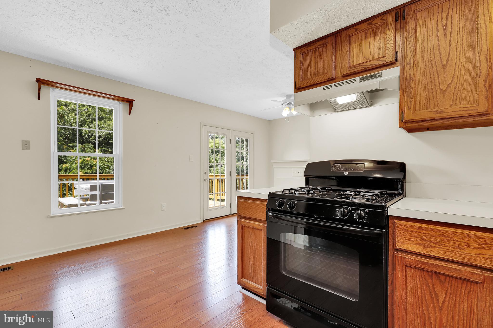 5534 Foxhall Ct