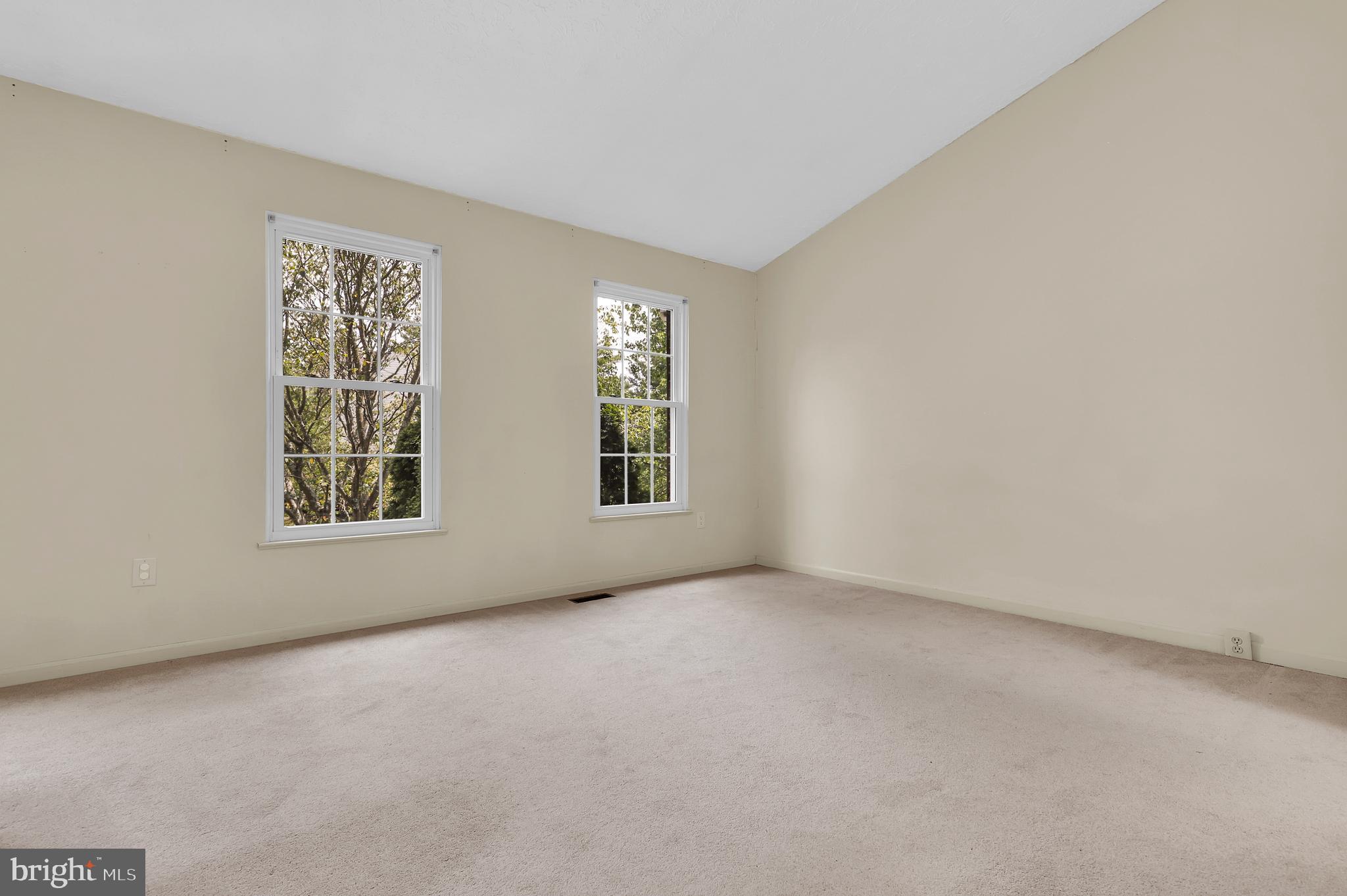 5534 Foxhall Ct