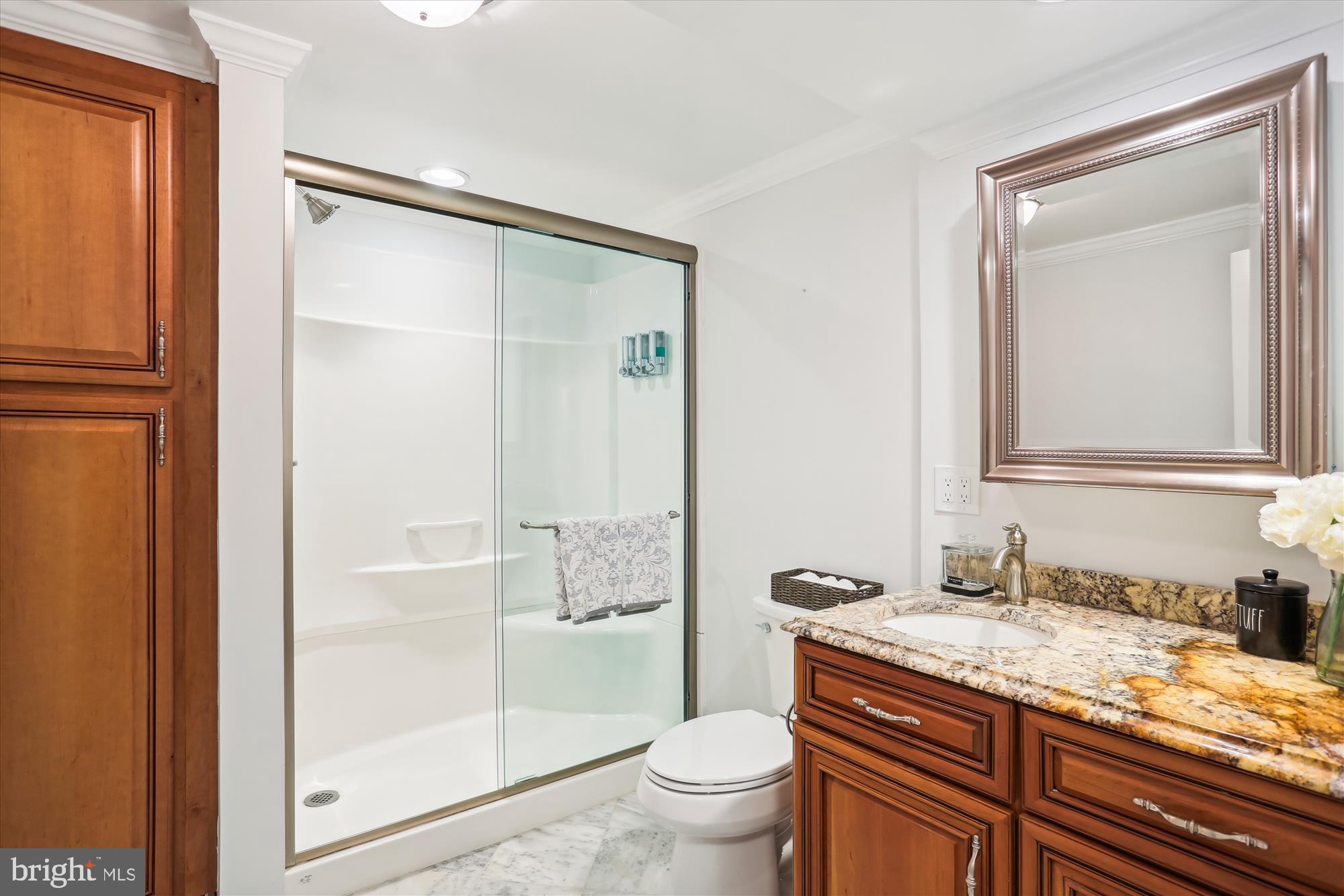5409 Woodlyn Ct