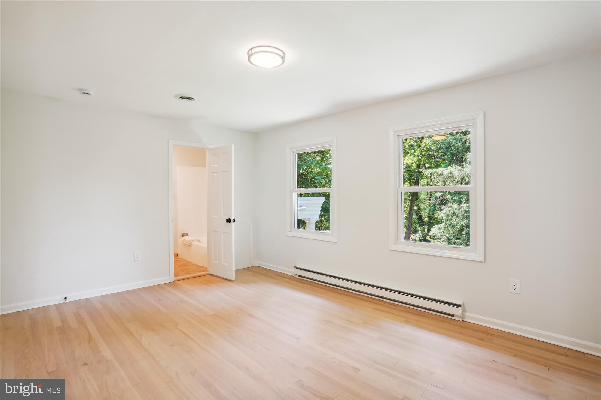 5409 Woodlyn Ct