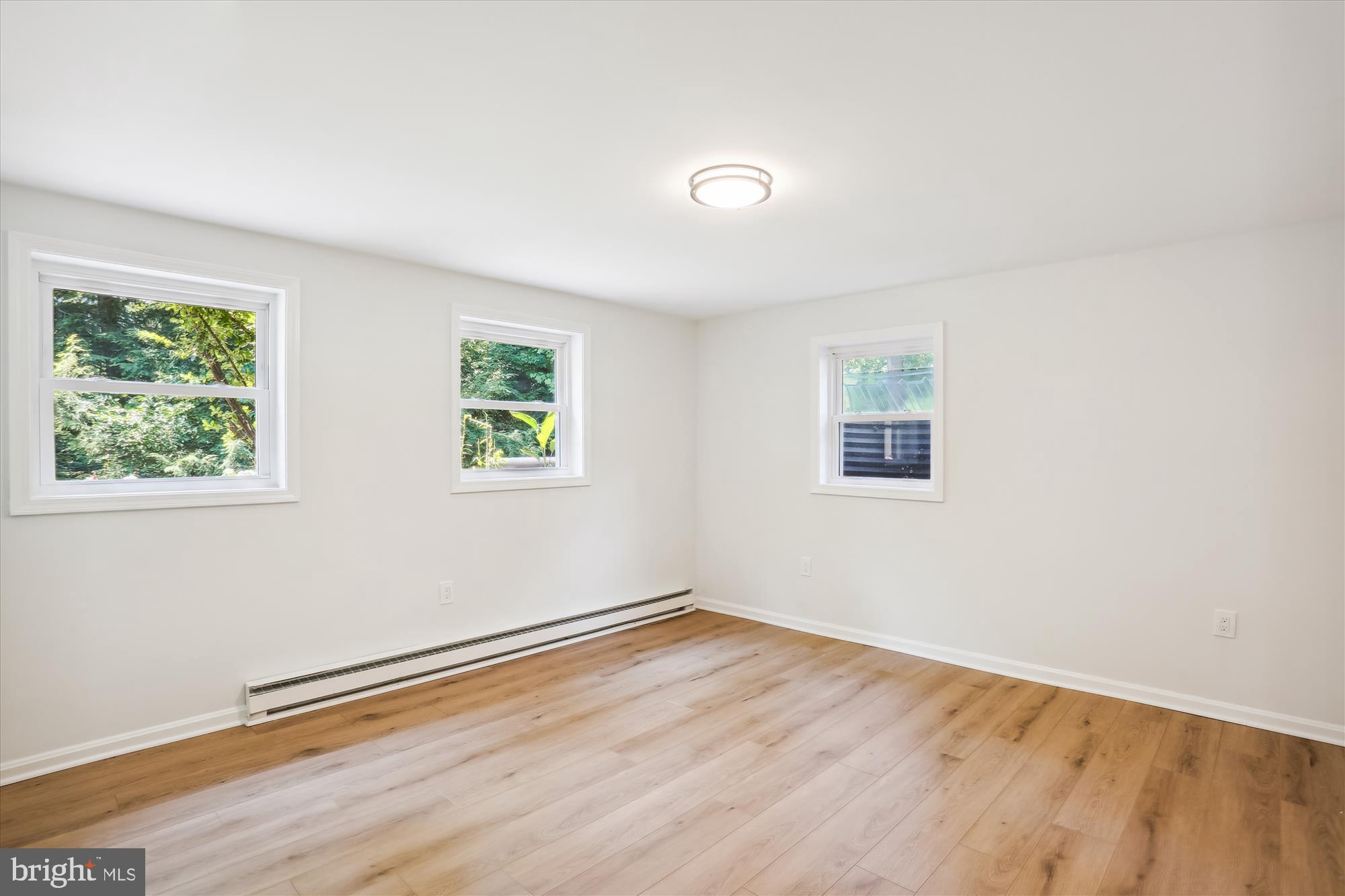 5409 Woodlyn Ct
