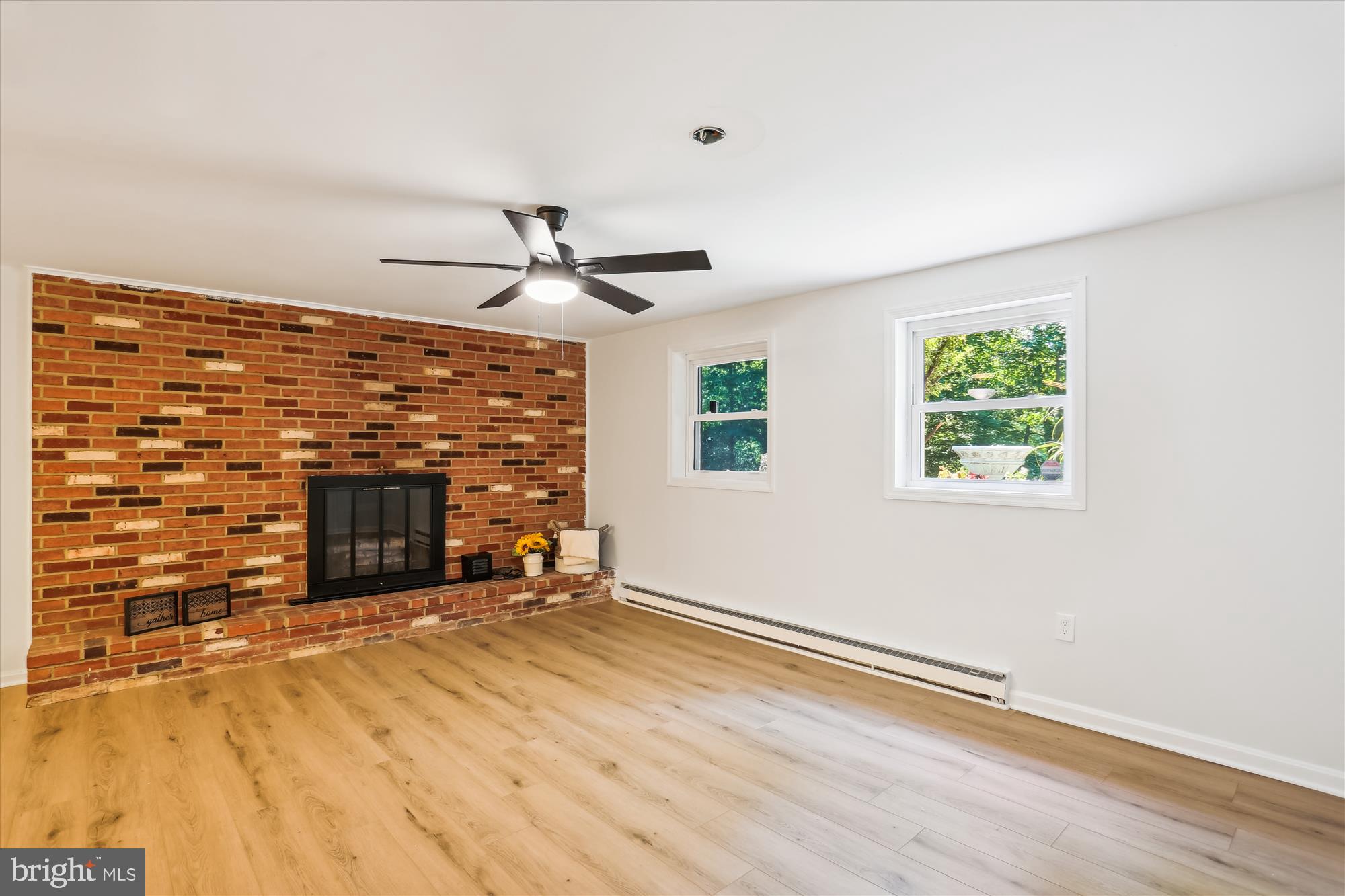 5409 Woodlyn Ct