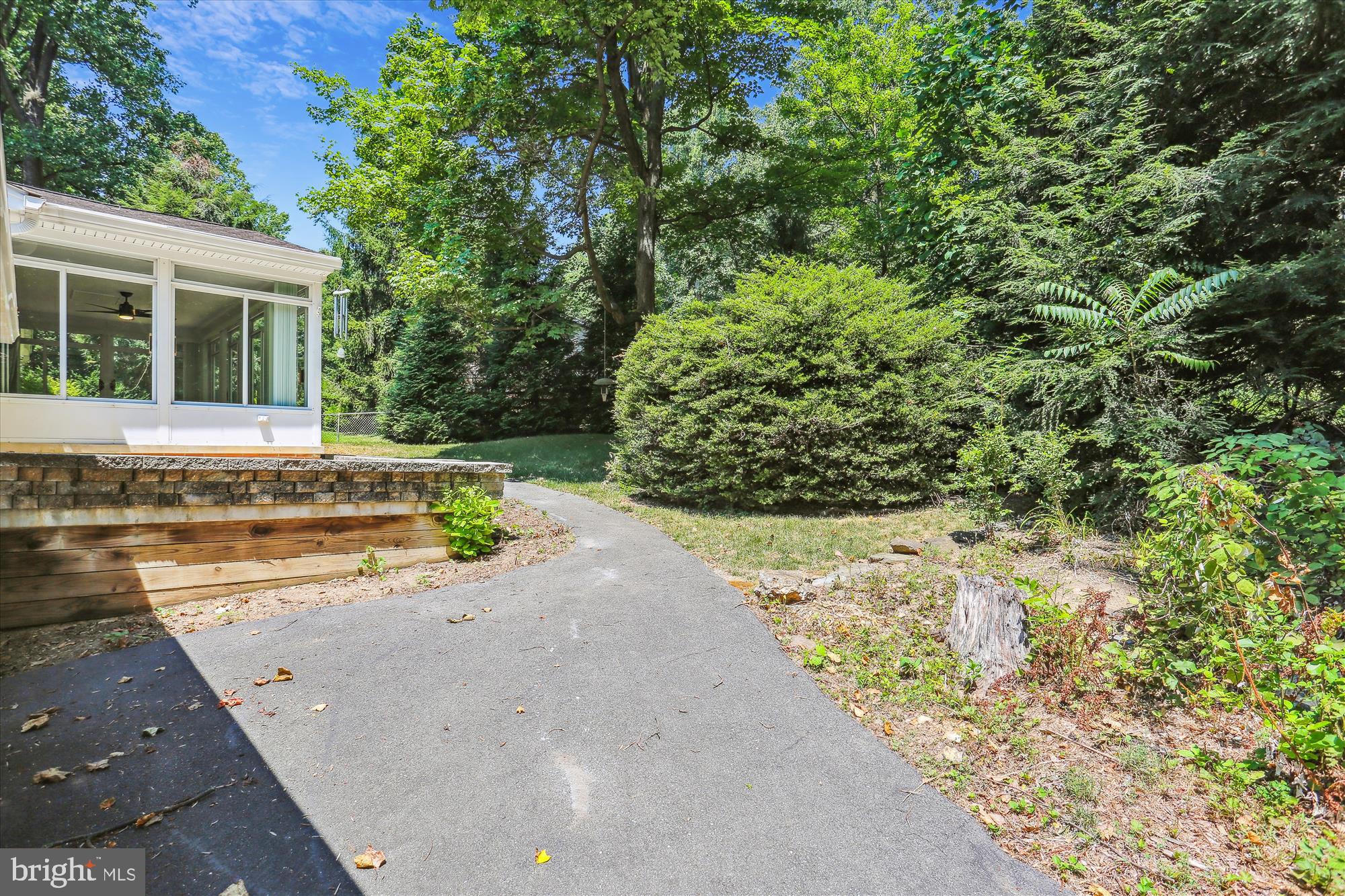 5409 Woodlyn Ct