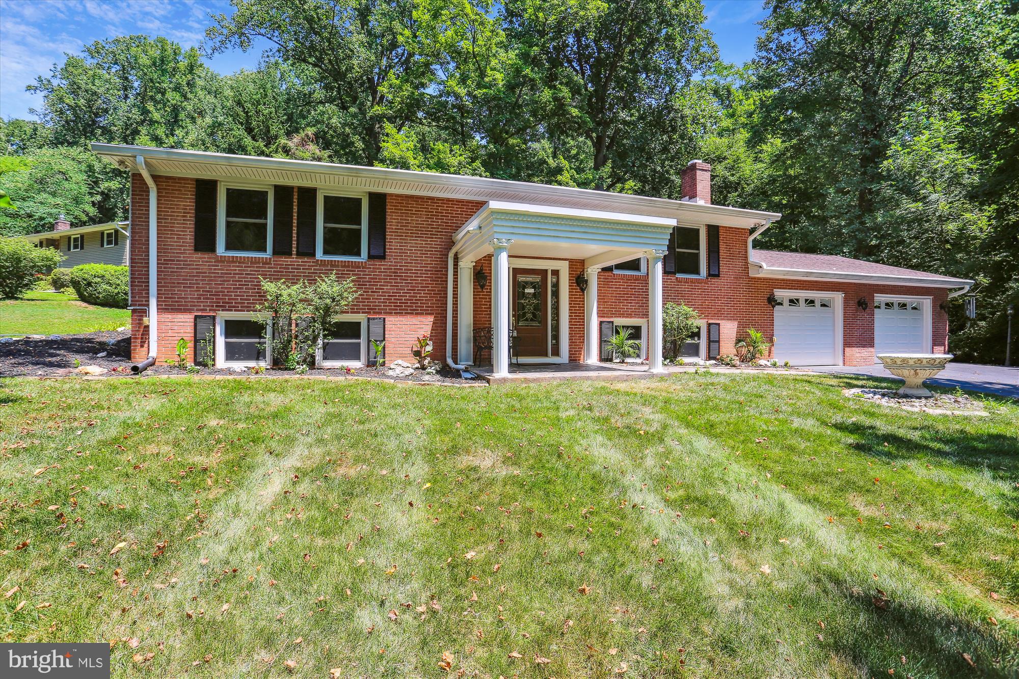 5409 Woodlyn Ct