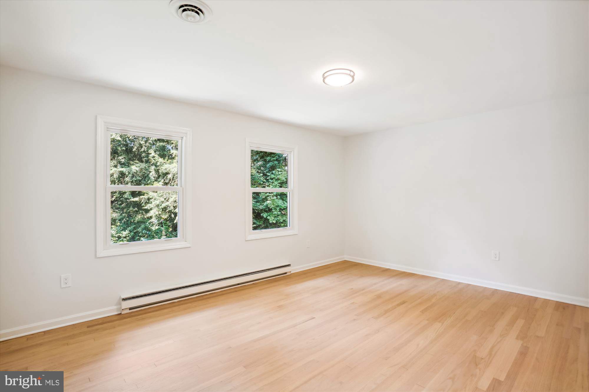 5409 Woodlyn Ct