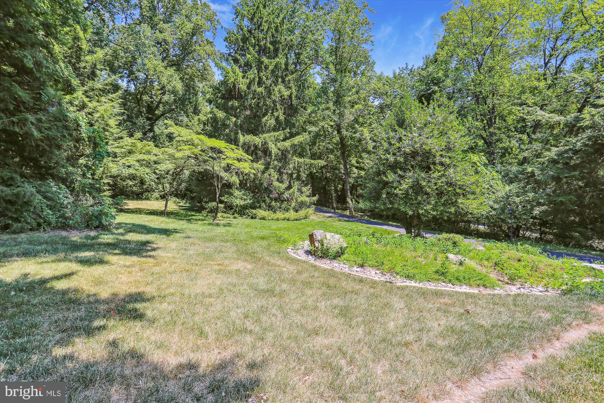 5409 Woodlyn Ct