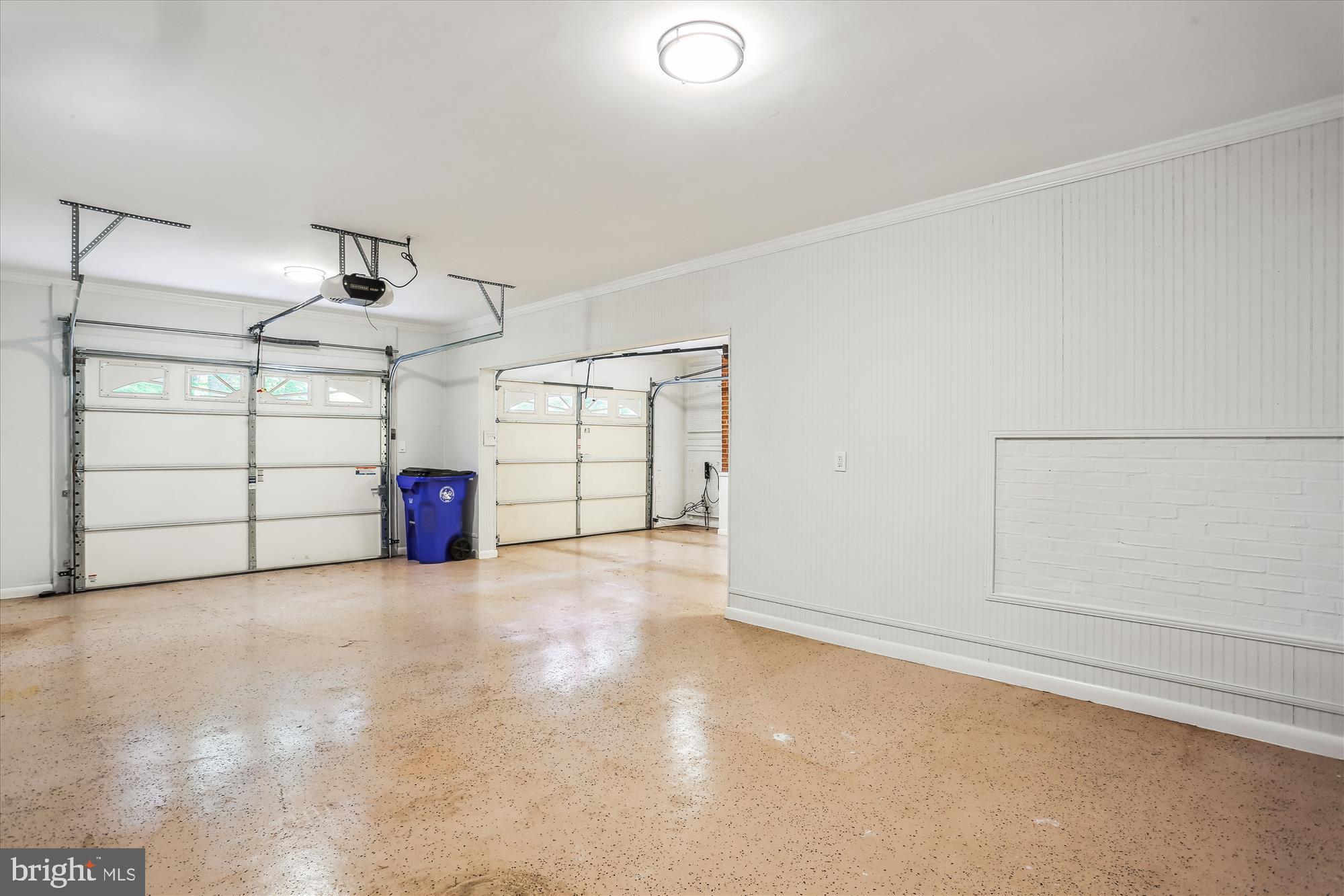 5409 Woodlyn Ct