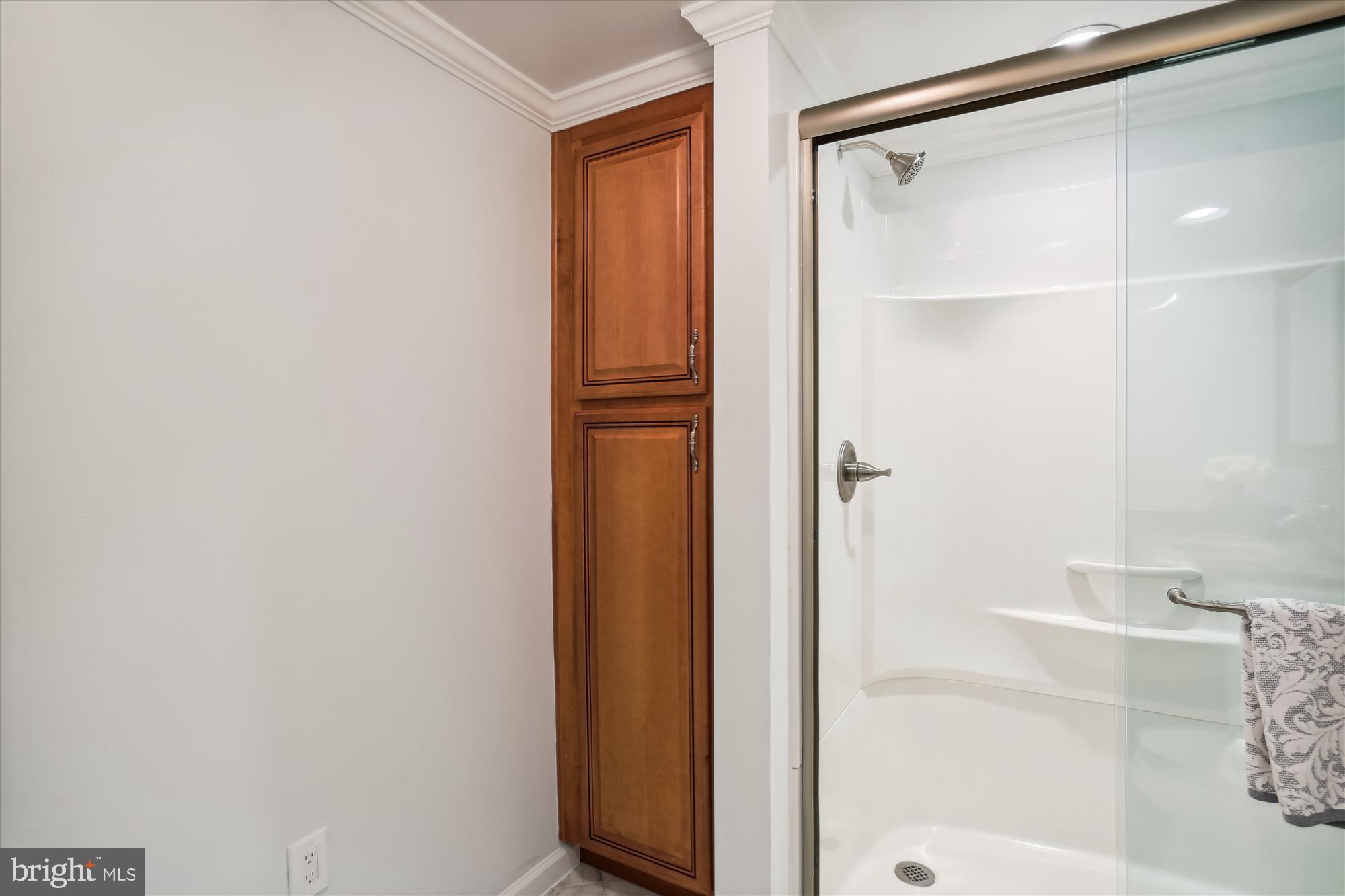 5409 Woodlyn Ct