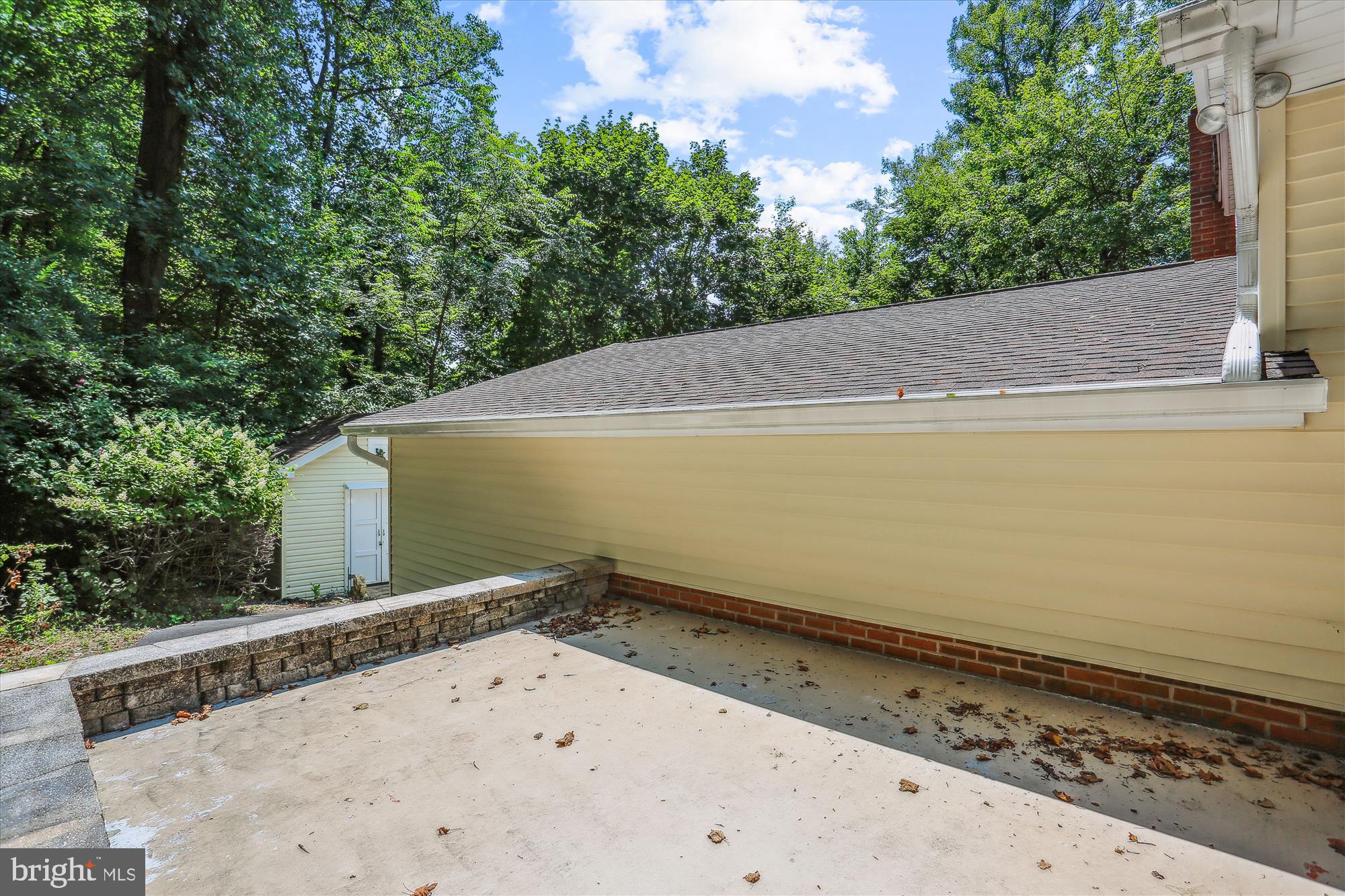5409 Woodlyn Ct