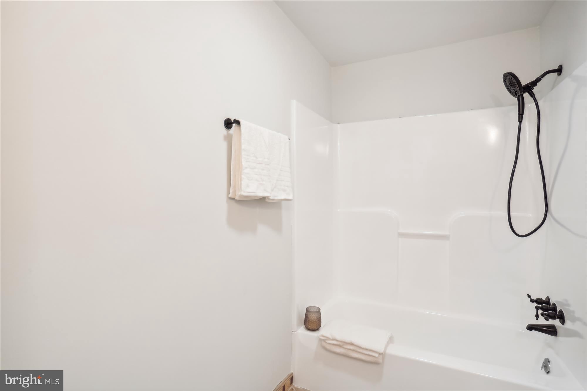5409 Woodlyn Ct