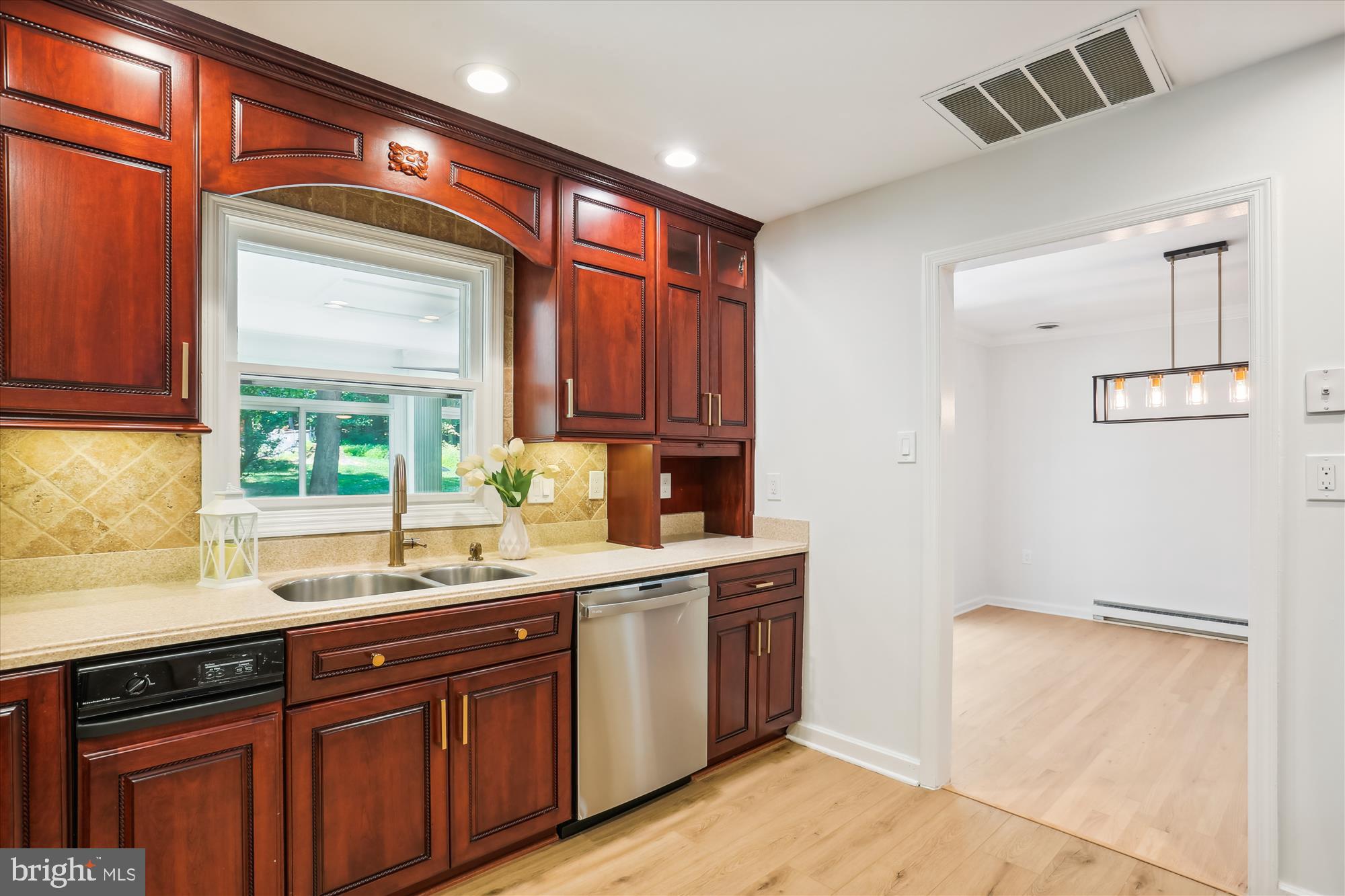5409 Woodlyn Ct