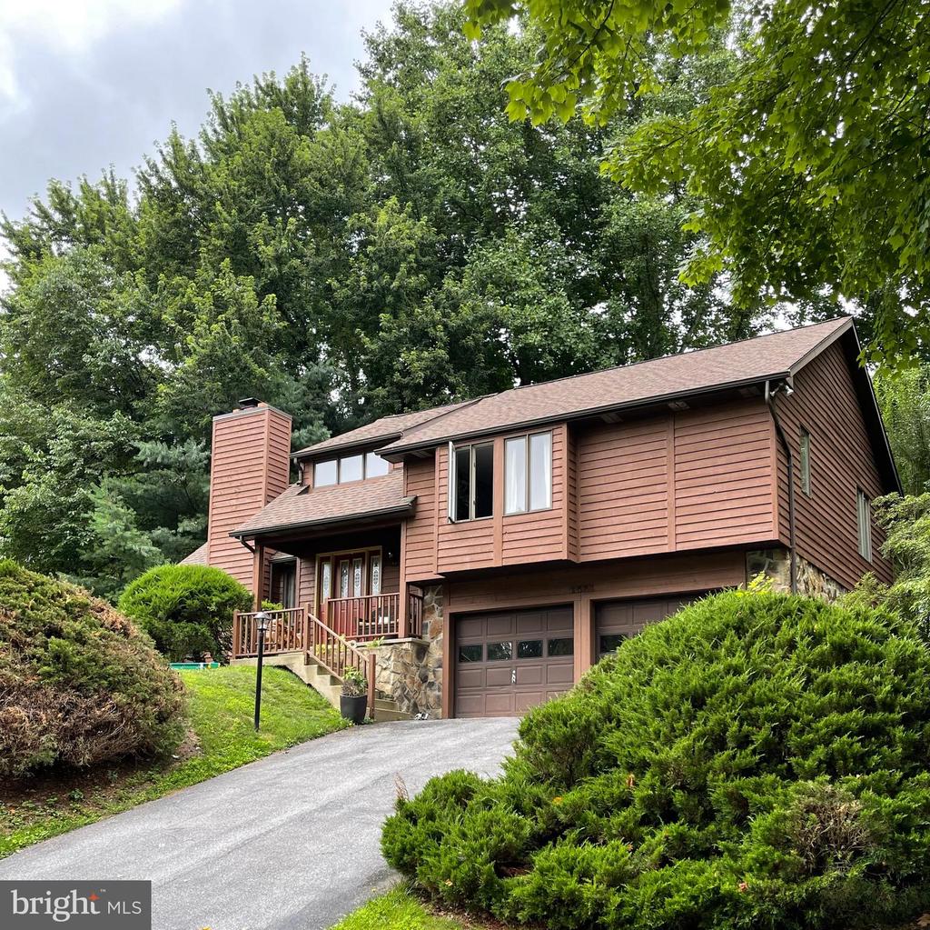 6531 RIMROCK RD