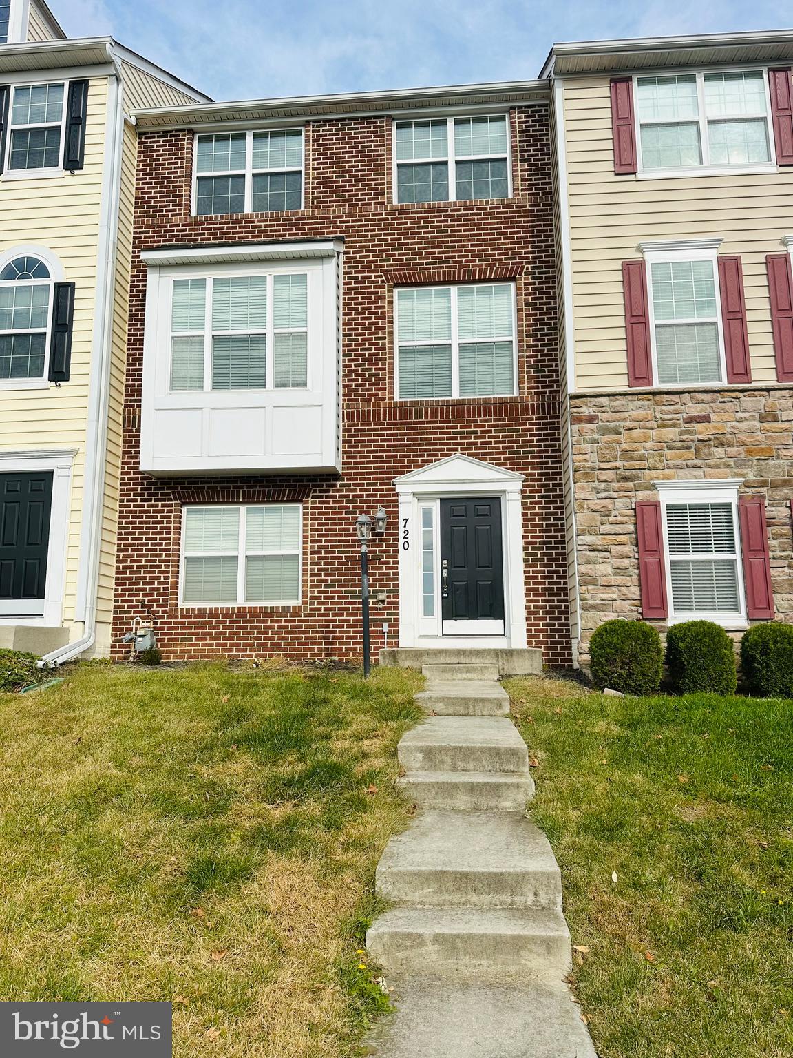 720 SEWELL DR
