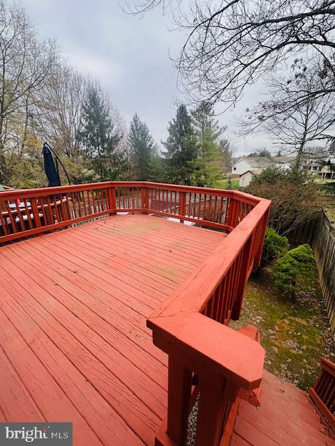 2414 DUNMORE CT