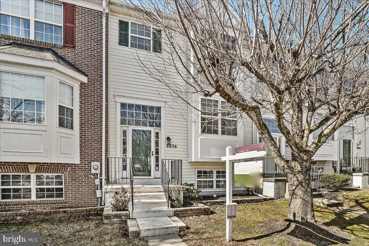 8836 Briarcliff Ln