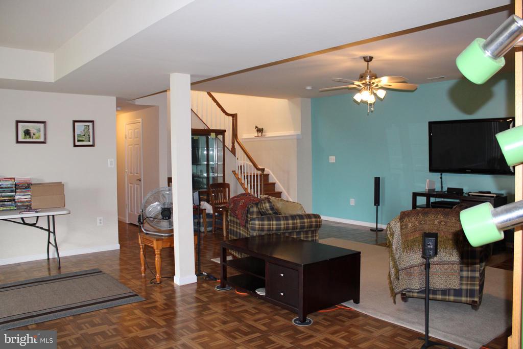 12332 WOODSBORO PIKE
