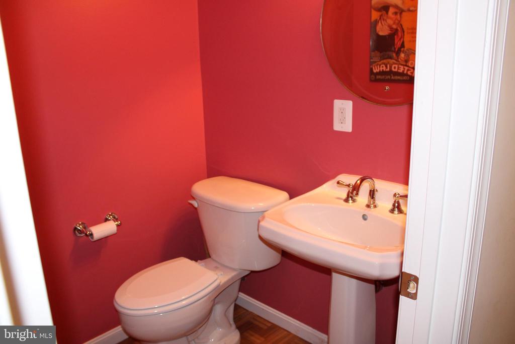 12332 WOODSBORO PIKE