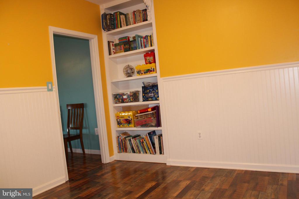 12332 WOODSBORO PIKE