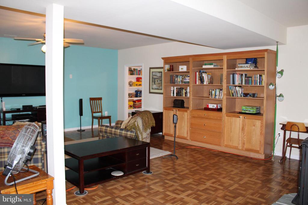 12332 WOODSBORO PIKE
