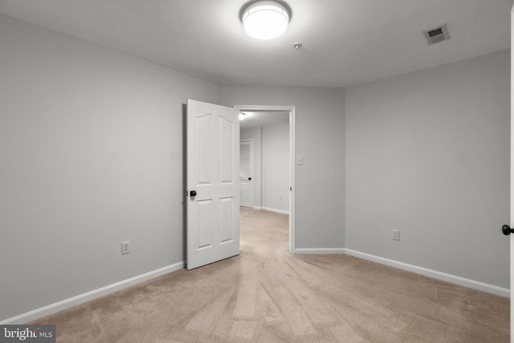 2049 Buell Dr