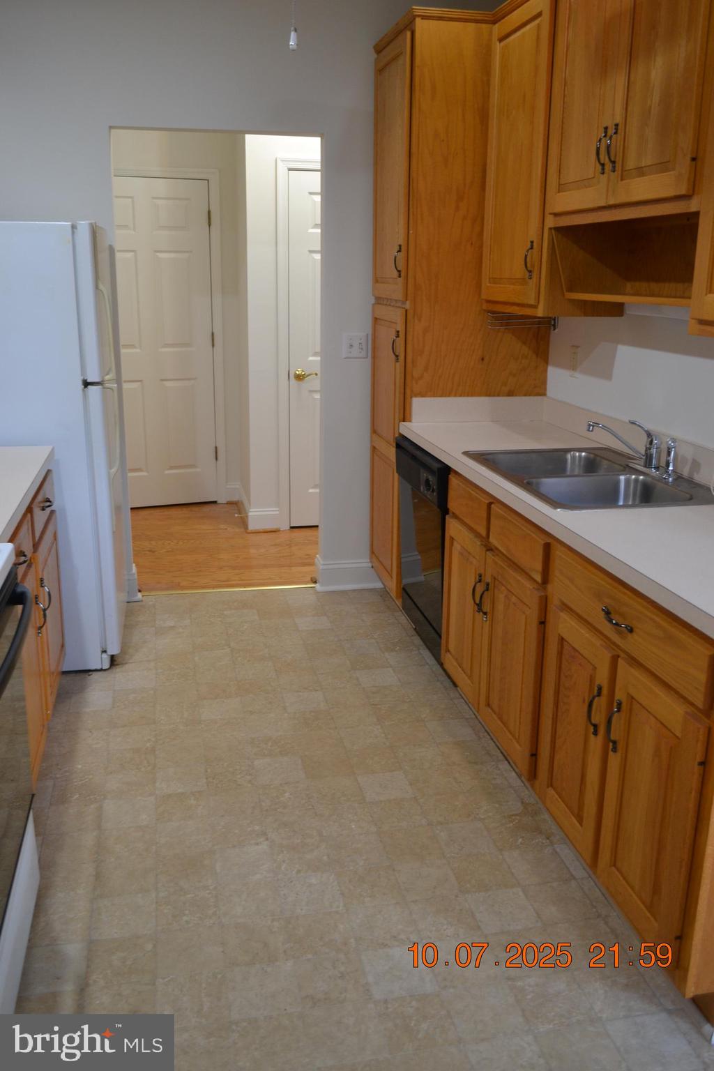 11 ROSEWOOD COURT 101